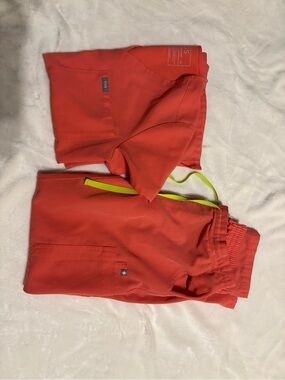 Figs pink scrub set Catrina top yola skinny pants